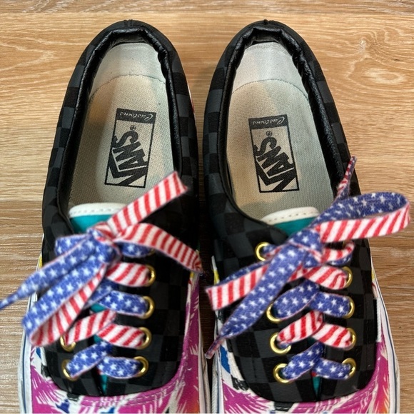 Vans Unisex Custom Flames Fire Sidewall Checkerboard Palm Tree Sneakers - Picture 8 of 12